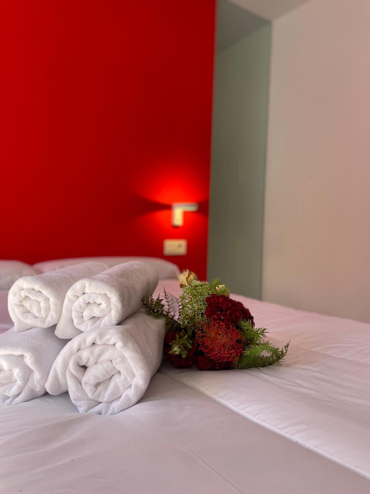 טורמולינוס Lahola Glam Suites מראה חיצוני תמונה