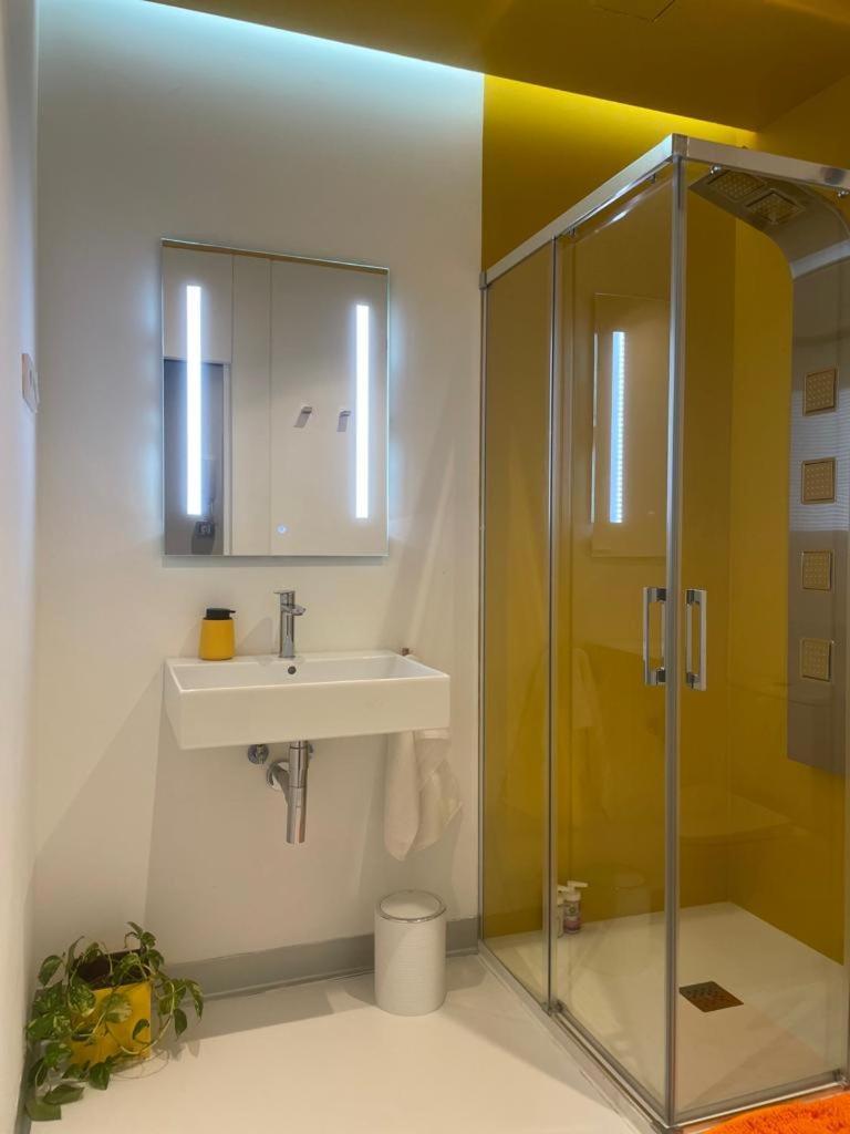 טורמולינוס Lahola Glam Suites חדר תמונה